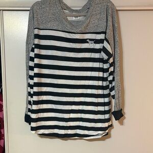 Women's Gray and Black Striped Long Sleeve Top